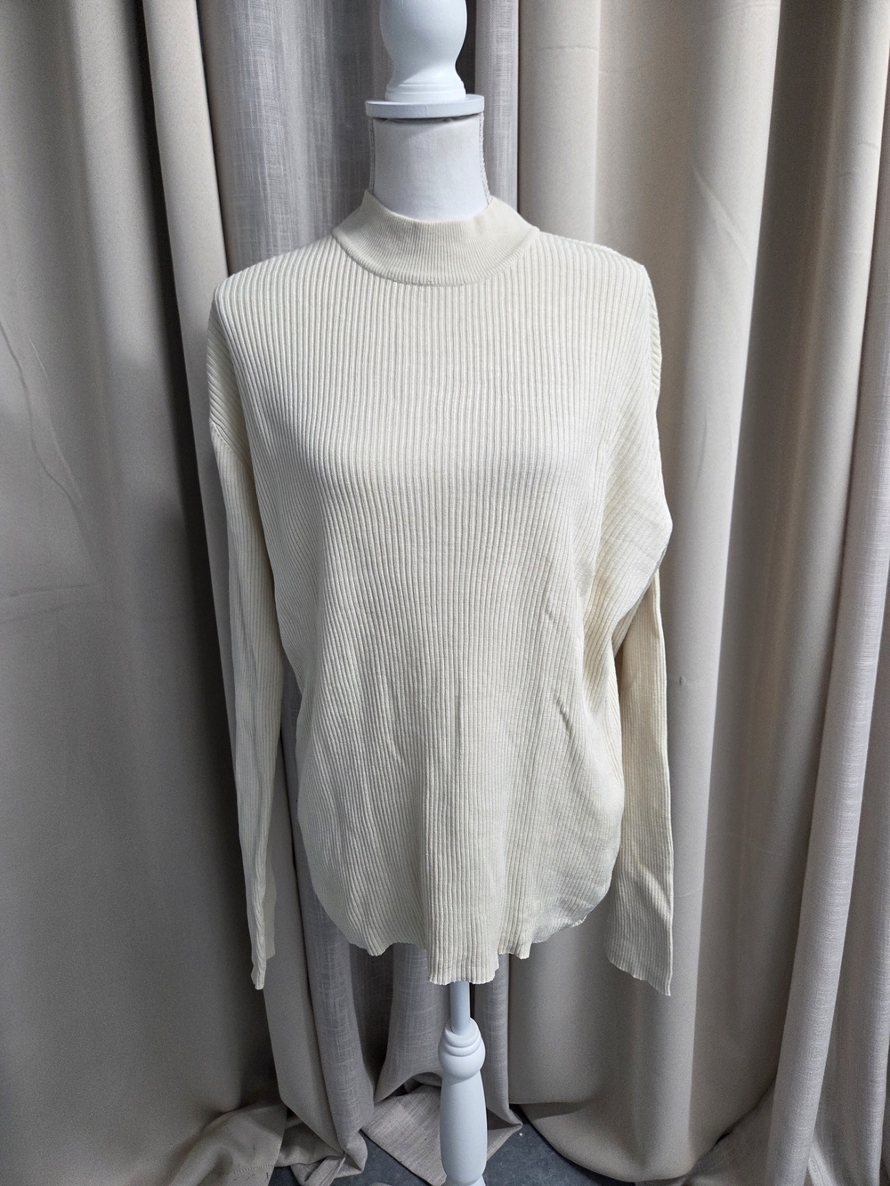 Perry Ellis Mock Neck Sweater Cream Size L Tussan Silk Cotton Cozy Chic